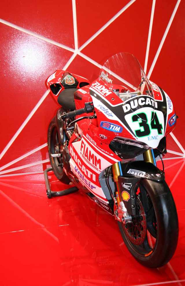 2014 Salon Moto Milan Ducati Superbike