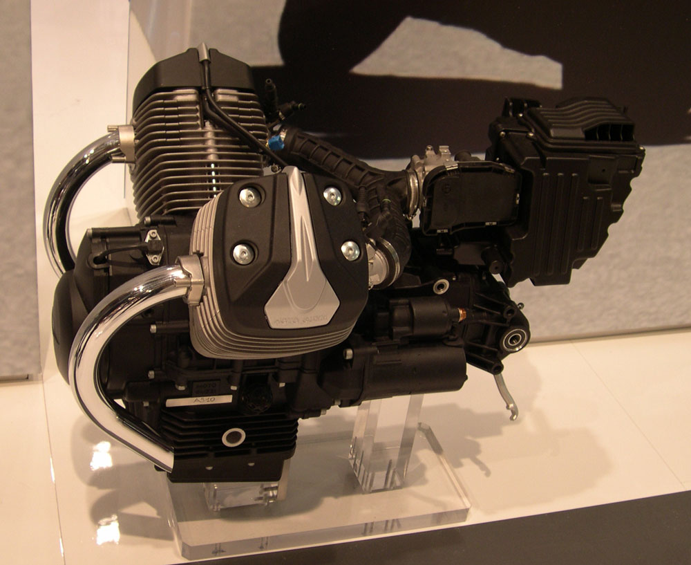 MOTEUR 750 GUZZI 2012